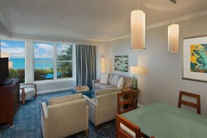 Smart TV, DVD player - Oceanside - 1 Bedroom Villa-Marriott's Ocean Pointe Resort-Full Resort Access (Palm Beach Shores)