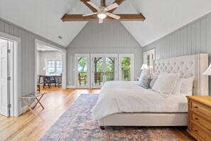 5 Schlafzimmer, Bügeleisen/Bügelbrett, kostenloses WLAN, Bettwäsche