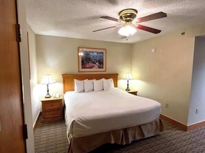 1 bedroom, iron/ironing board, free WiFi, bed sheets - Grand Lodge King Suite Ski-in Ski-out (Crested Butte)