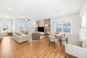 Smart TV, chimenea y videojuegos 