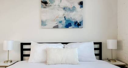 Sleepover | Elite Studio + Parking - Wichita