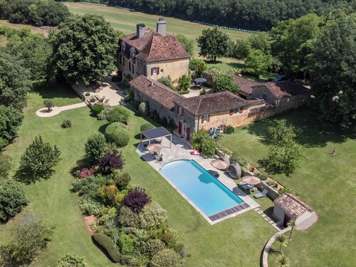 Luxus Landhaus mit 2 Pools und schöner Aussicht