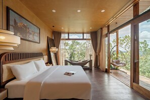 Japanese-style Villa, 4 Bedrooms, Valley View | 4 bedrooms, iron/ironing board, free WiFi