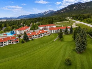 Exterior - Riverside Retreat | Hot Springs | Golf | Ground FL (Fairmont Hot Springs)
