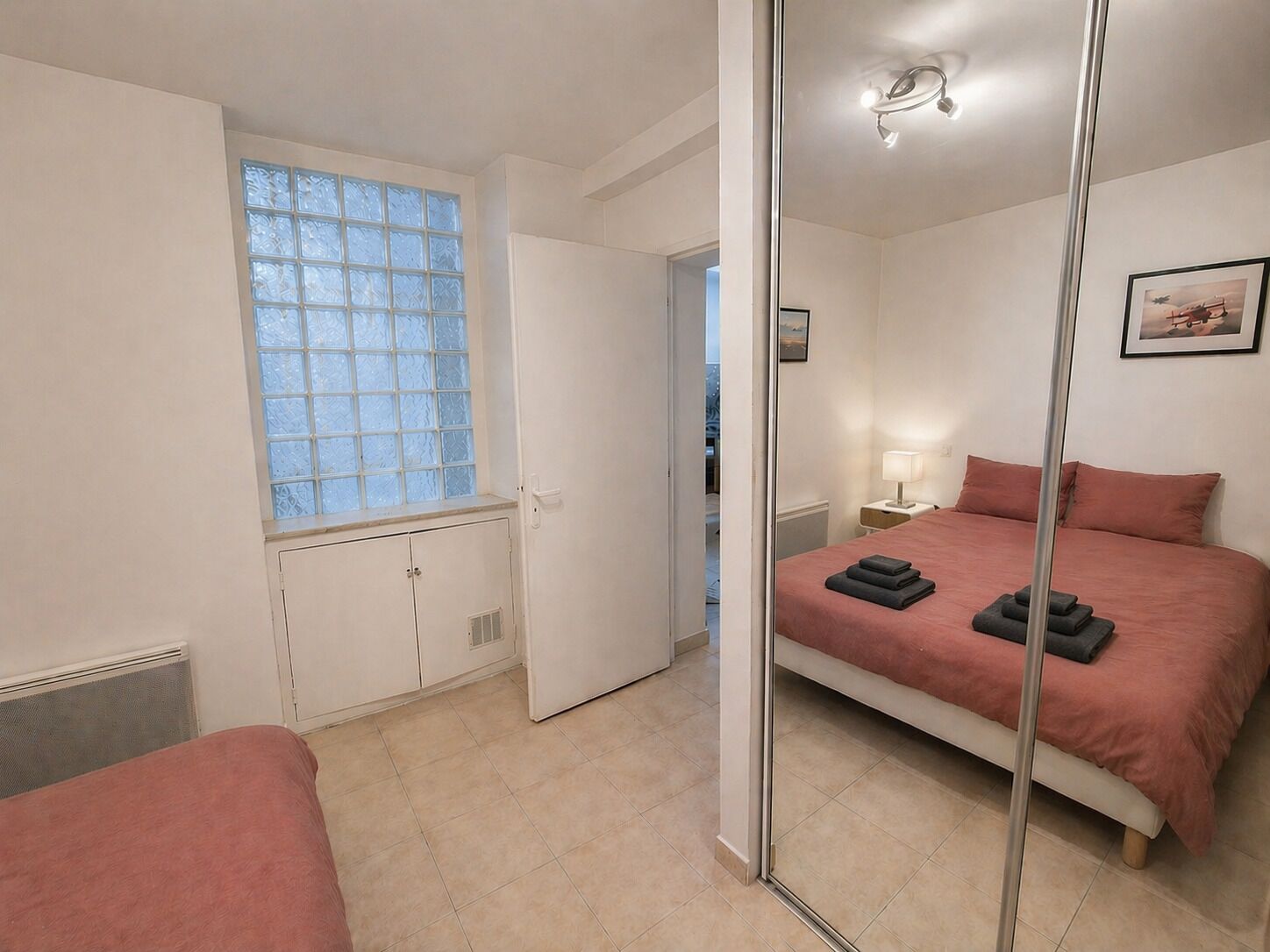2 chambres, bureau, fer et planche à repasser, Wi-Fi gratuit