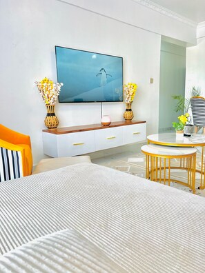 1 bedroom, iron/ironing board, WiFi - Home haven Luxe aptmnt,Kilimani Wood avenue.1bdrm walking distance 2 YAYA centre (Nairobi)