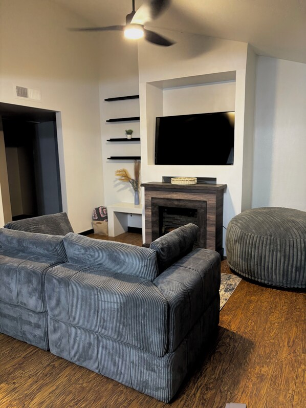 TV connectée, cheminée