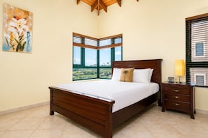 3 habitaciones, cuna de viaje, wifi gratis y ropa de cama 