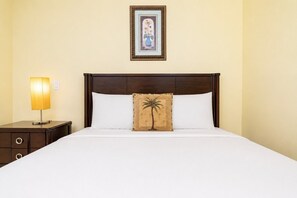 3 bedrooms, travel cot, free WiFi, bed sheets