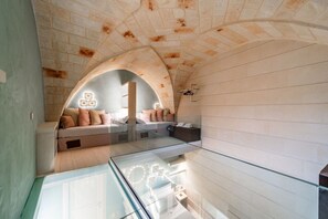 Interior - Bed & Breakfast in Maglie with 16 bedrooms sleeps 32 (Maglie)