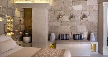 Bed & Breakfast in Maglie with 16 bedrooms sleeps 32