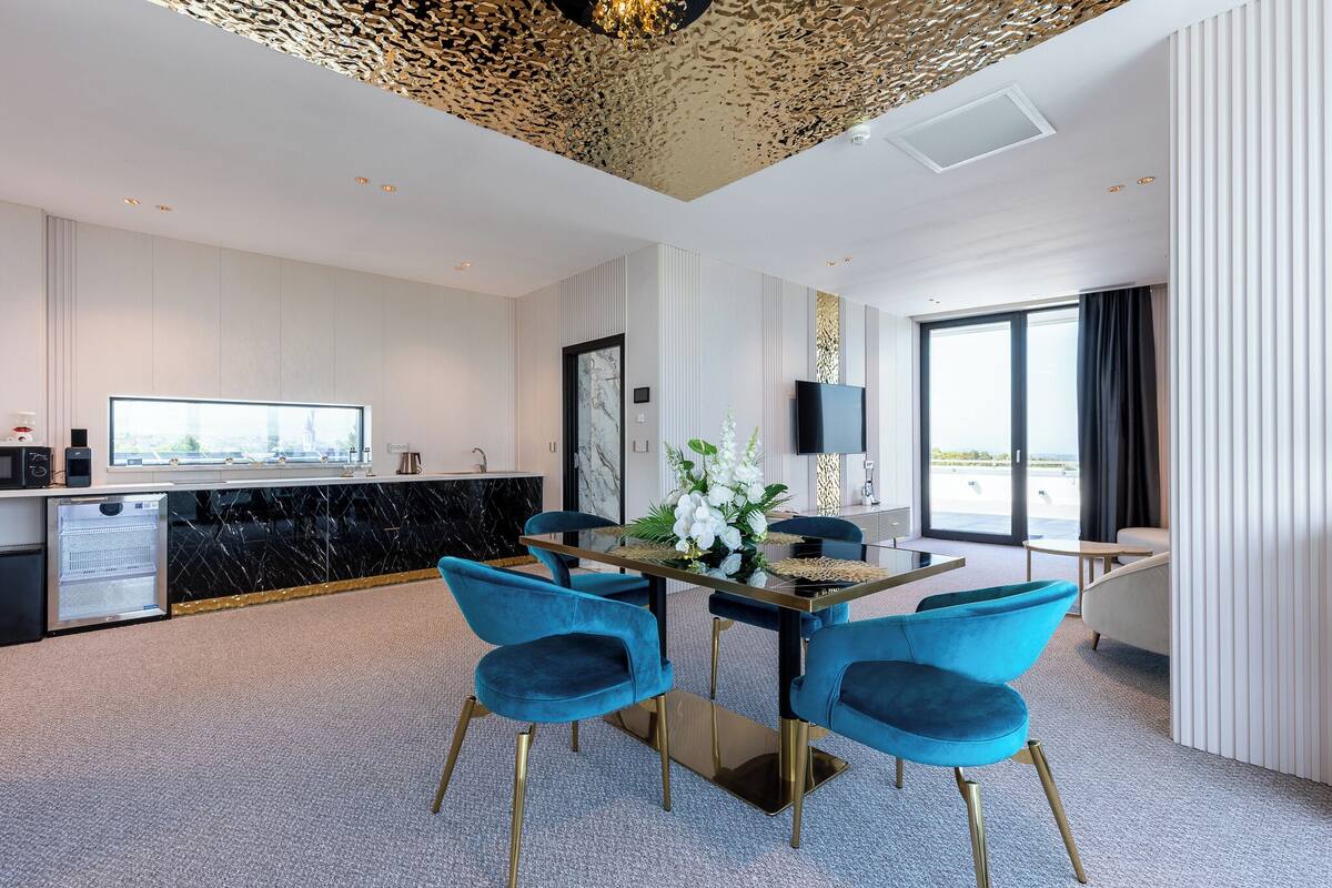 Superior Apartment | Living area