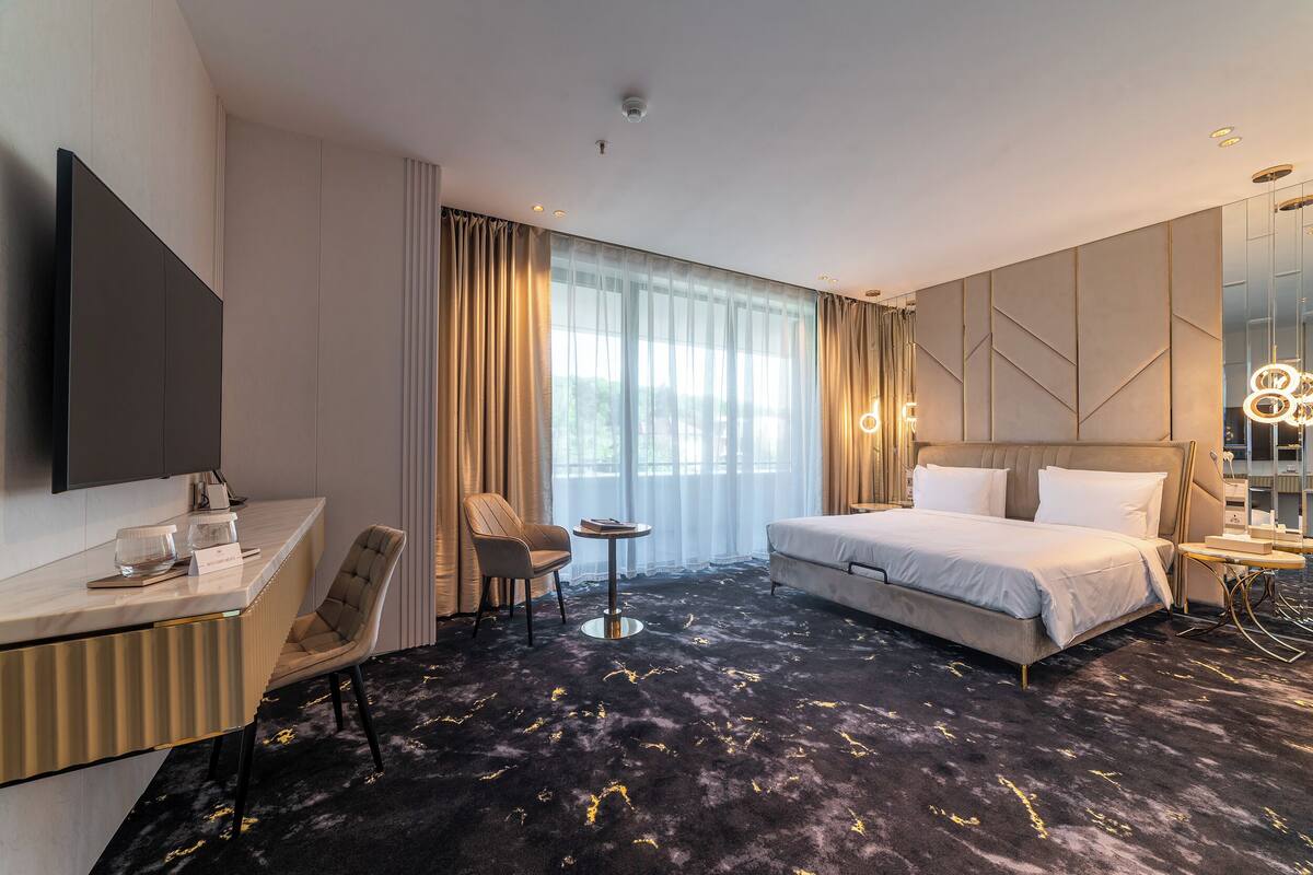 Superior Double Room | In-room safe, blackout drapes, soundproofing, WiFi (free)