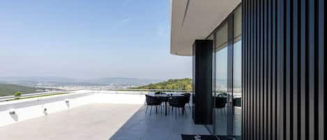 Superior Apartment | Terrace/patio