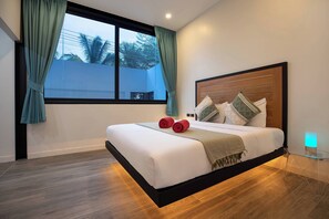 Villa Design, 3 chambres, piscine privée, vue sur la piscine | 3 chambres, fer et planche à repasser, lit de bébé (gratuit)