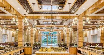 Corbett Elegant Retreat