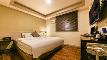 Deluxe Single Room | Desk, laptop workspace, WiFi (free)