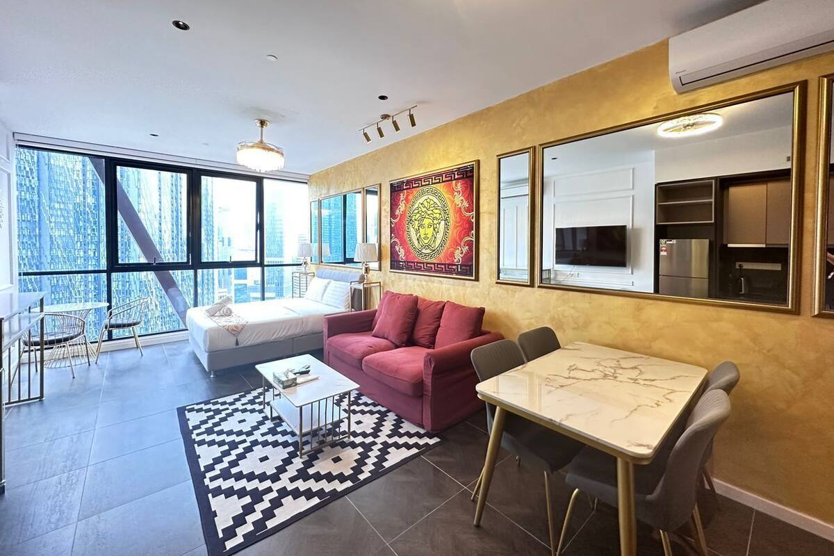 Studio Supérieur, vue ville