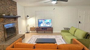 Smart TV - Comfortable 3-Bedroom Home in Mobile – Perfect for Families & Groups! (Mobile)