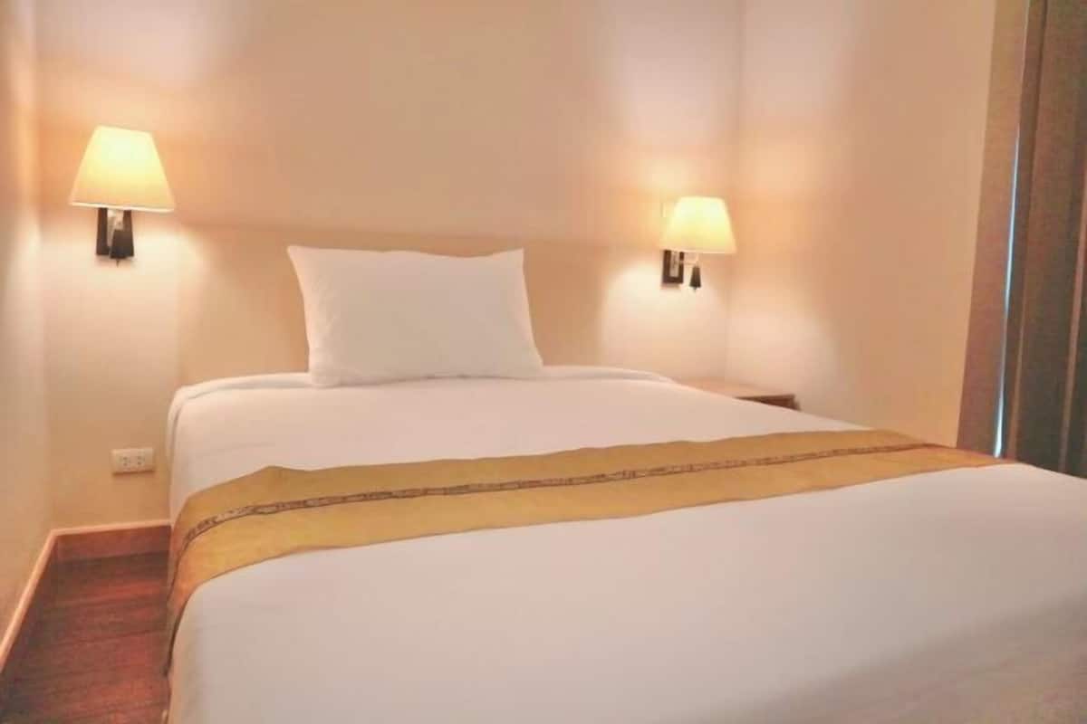1 dormitori, minibar gratuït, caixa forta a l'habitació i escriptori