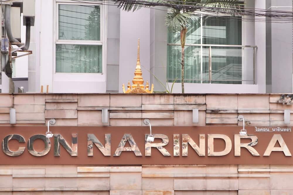 Icon Narindra Suites Hotel