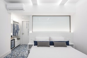 Deluxe dubbelrum - balkong - havsutsikt | Egyptiska bomullslakan och sängtillbehör av högsta kvalitet