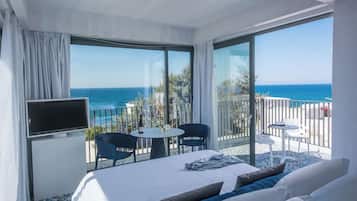 Penthouse Deluxe, quang cảnh biển | 1 phòng ngủ, màn/rèm cản sáng, phòng cách âm