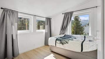 House, 3 Bedrooms, Terrace, Mountain View | 4 bedrooms