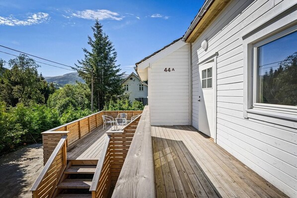 Ferienhaus, 2 Schlafzimmer, Balkon, Gartenblick | Balkon