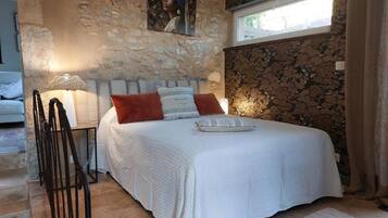 1 chambre, bureau, fer et planche Ă repasser, Wi-Fi