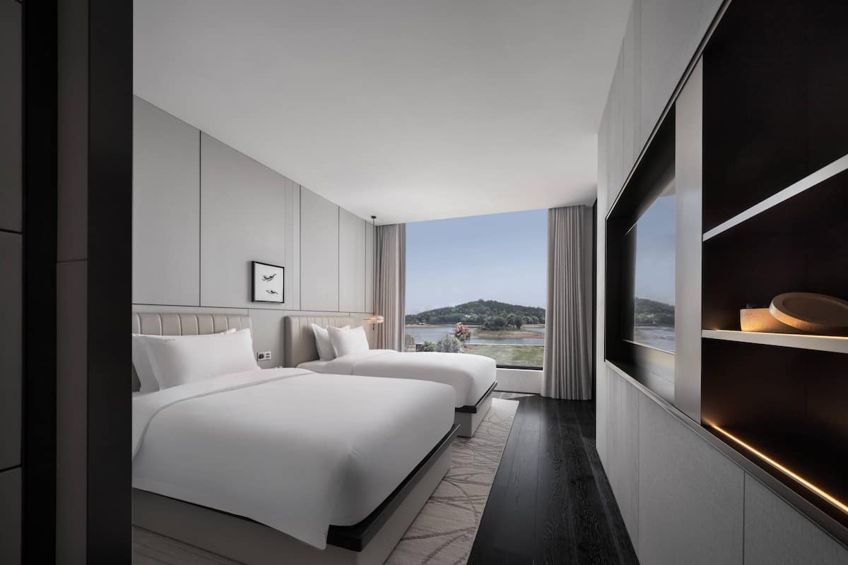 Family Studio Suite, Lake View