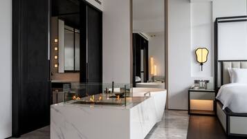 Premium bedding, down comforters, minibar, individually decorated