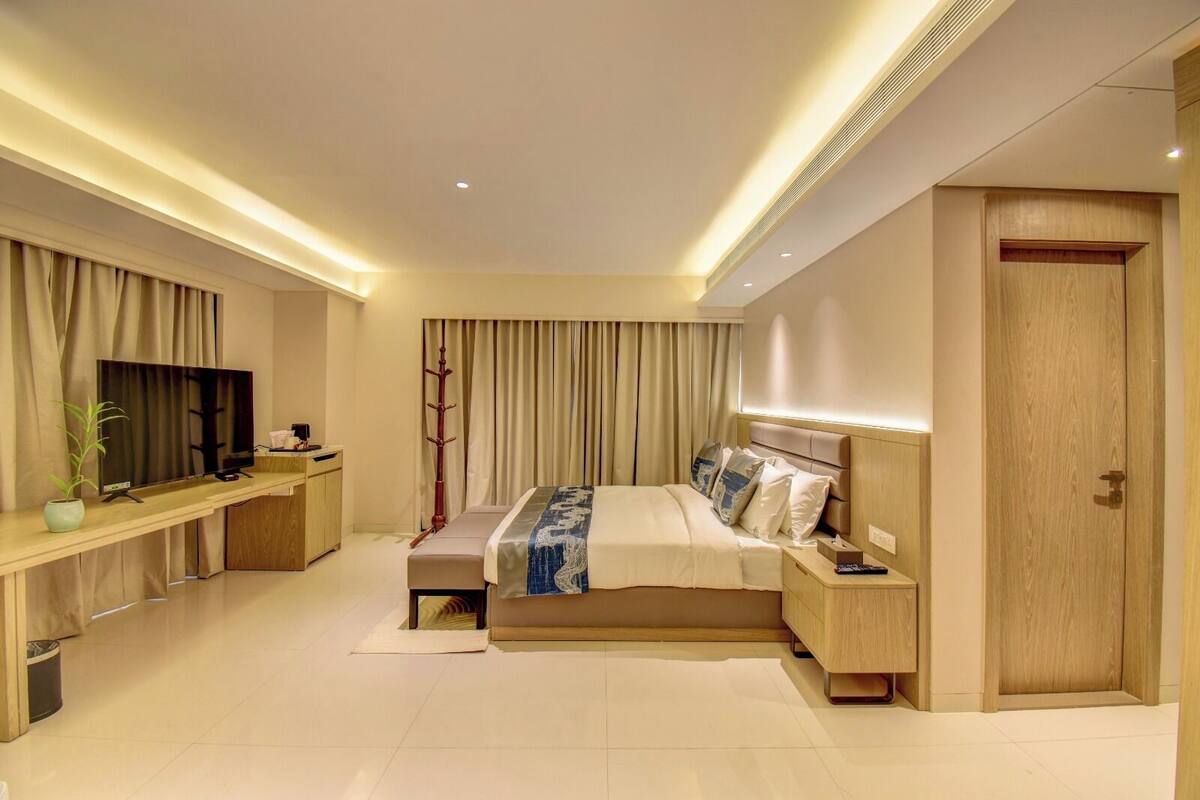 Peralatan tempat tidur premium, peti besi dalam bilik