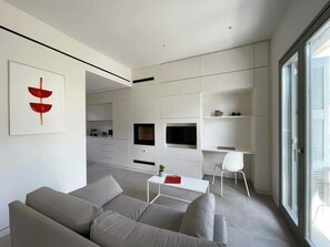 Apartamento Confort, balcón, vistas a la ciudad | Zona de estar