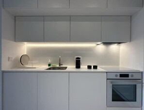 Appartement Confort, balcon, vue ville | Cuisine privée