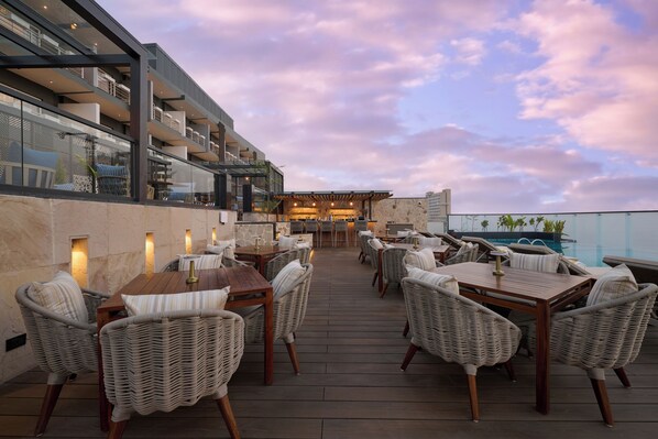 Bar (on property) - Iris Sarovar Portico Sector 85 Gurugram (Gurugram)