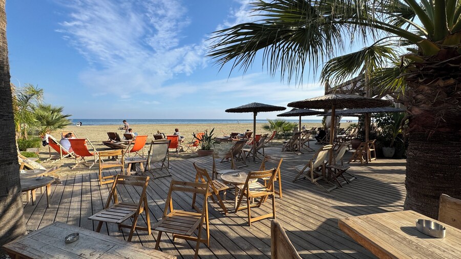 Seaside Larnaca Makenzie- 50m to Beach