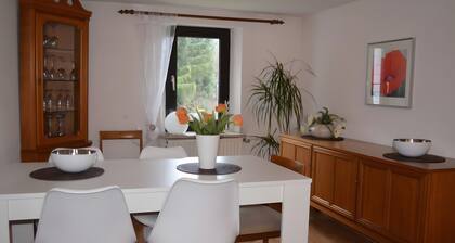 Ferienhaus 'Hauszeit' mit privater Terrasse, privatem Garten und Wi-Fi