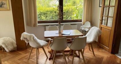 Ferienhaus 'Eva-maria' mit privater Terrasse, privatem Garten und Wi-Fi