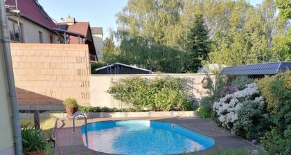 Ferienwohnung 'Auenweg' mit Gemeinschaftspool, Gemeinschaftsgarten und Wi-Fi