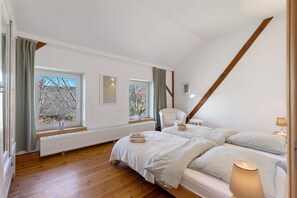 3 habitaciones, tabla de planchar con plancha y wifi gratis 