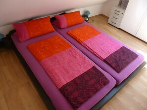 1 bedroom, free WiFi, bed sheets