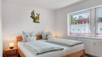 1 chambre, fer et planche Ă repasser, Wi-Fi gratuit, draps fournis