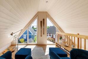 TV, fireplace, DVD player, stereo