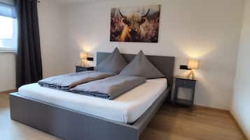 4 bedrooms, free WiFi, bed sheets