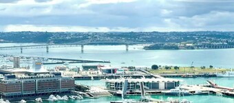Breathtaking Sea and City Views 2BR/2BA Apartment