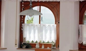 Dining - Apartment 'Linder' with Private Terrace and Wi-Fi (Schömberg)