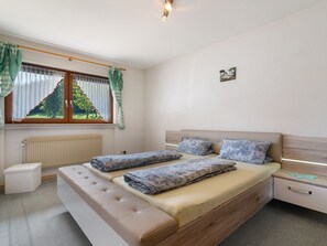 1 quarto, Wi-Fi de cortesia, roupa de cama