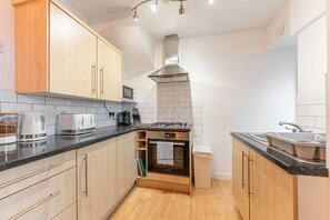 House | 3 bedrooms - Host Stay The Headlands (Coventry)