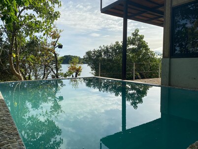 3 Bedroom Beach House with Pool